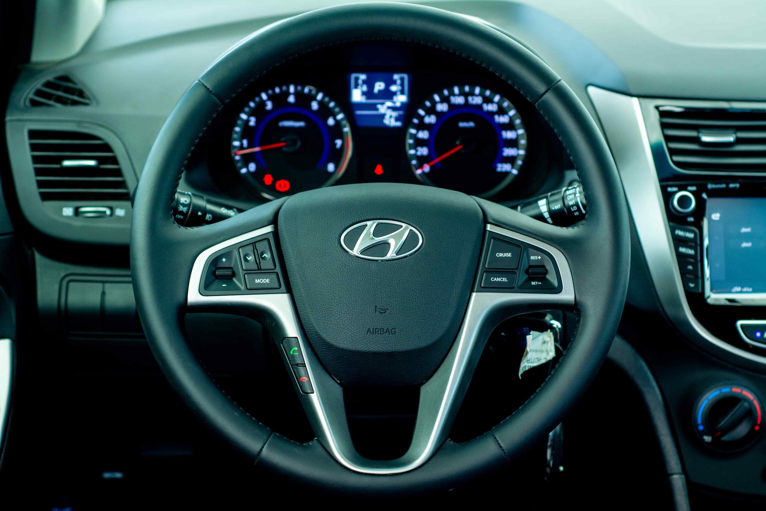 
								Hyundai Accent RB full									