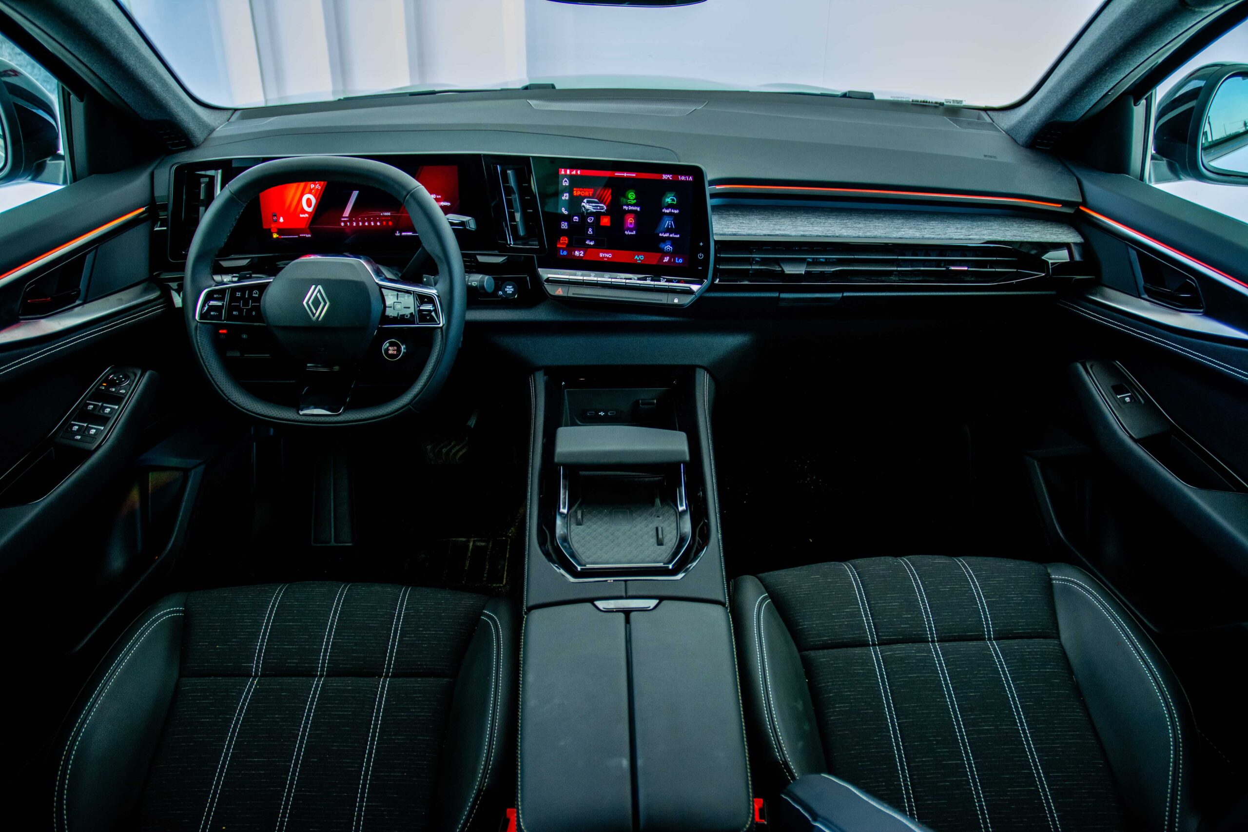 
								Renault Austral full									