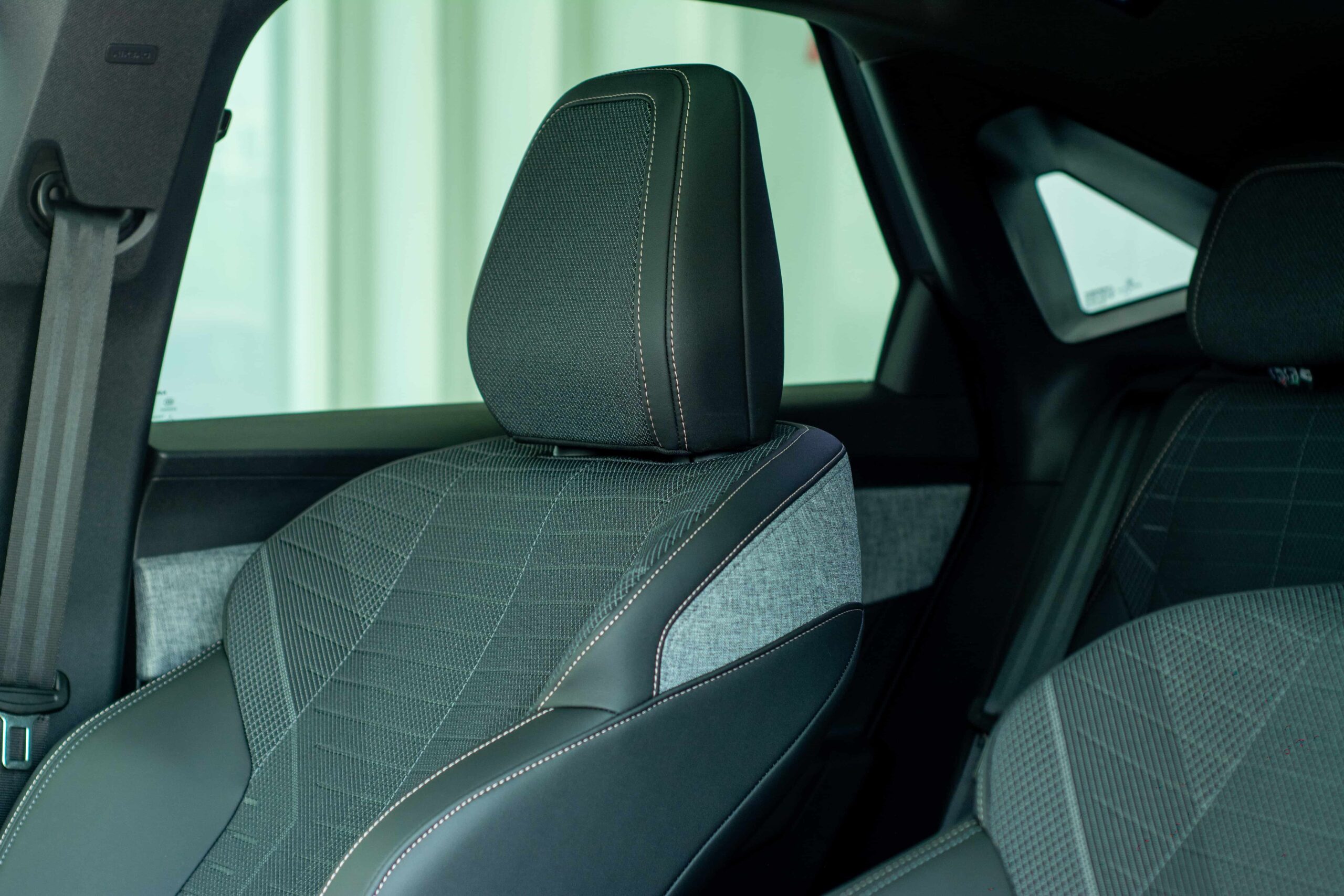 
								Peugeot 3008 full									