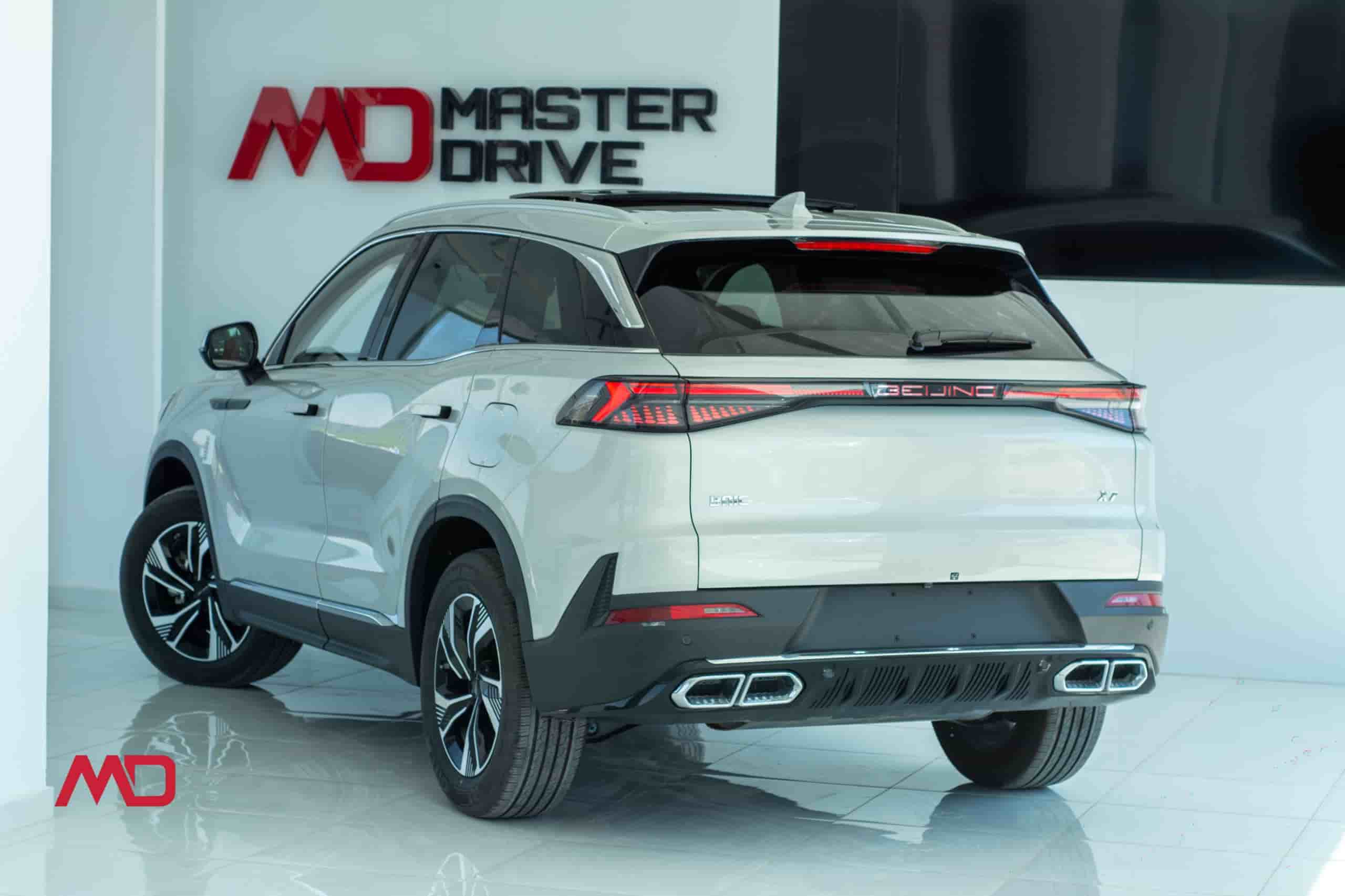 
								Baic X7 full									